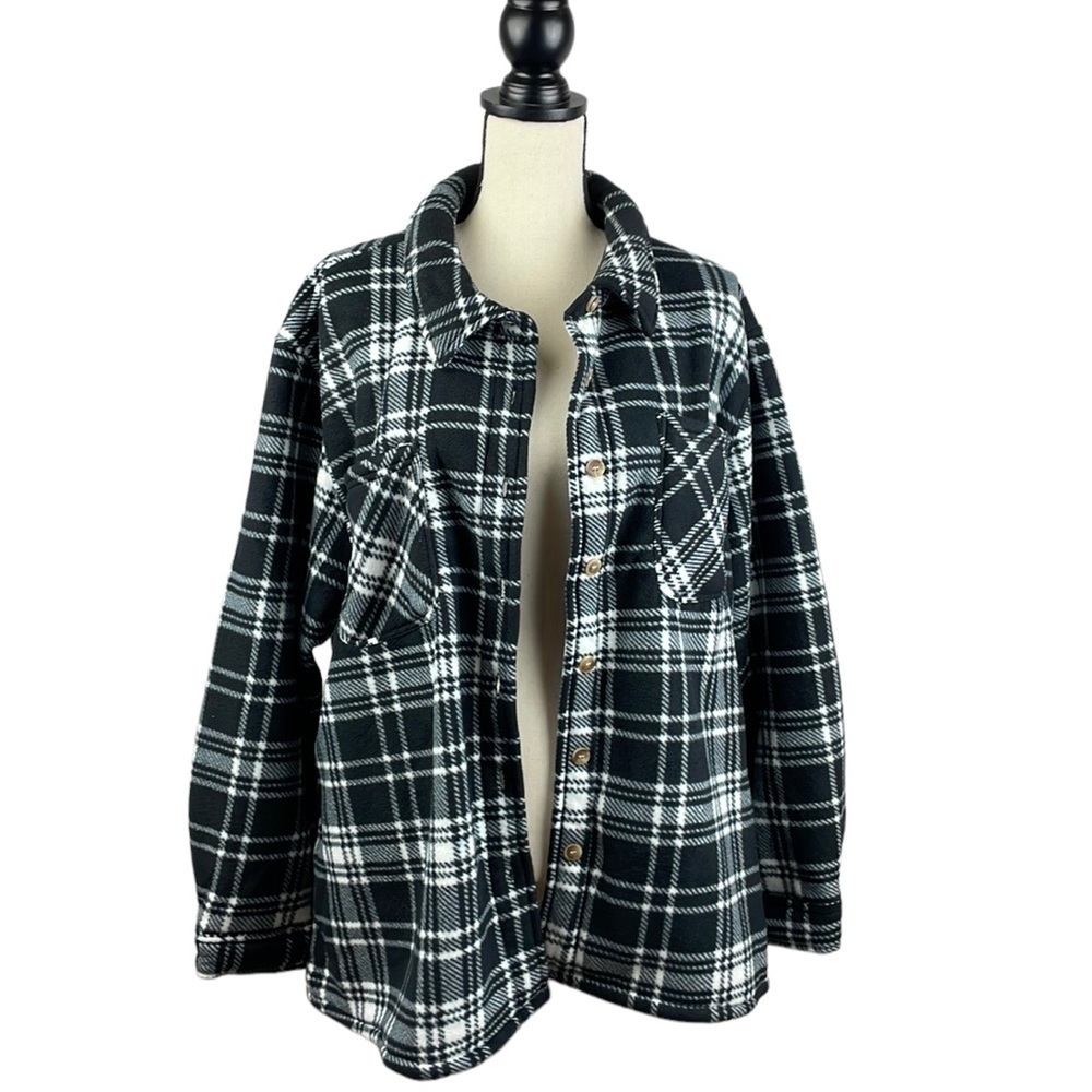NWT Sabrina Lauren Fleece Jacket SZ 3X Fully Lined Warm and Soft Black/White